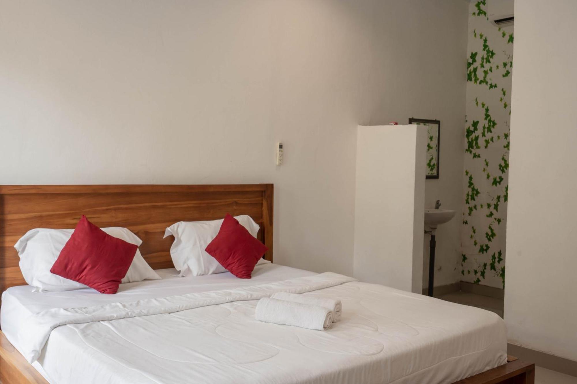 Omah Nusa Villa Redpartner Toyapakeh Εξωτερικό φωτογραφία