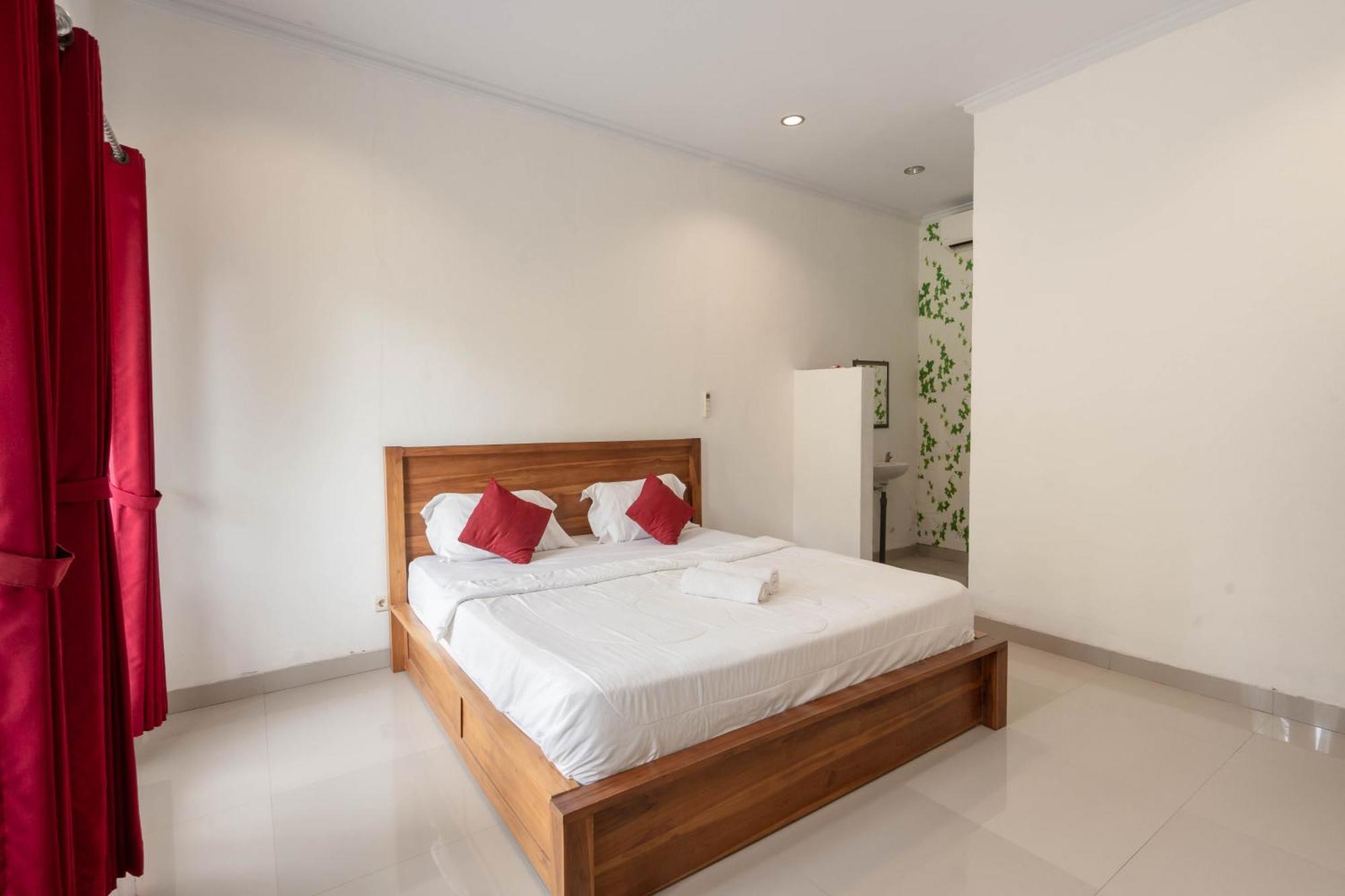 Omah Nusa Villa Redpartner Toyapakeh Εξωτερικό φωτογραφία