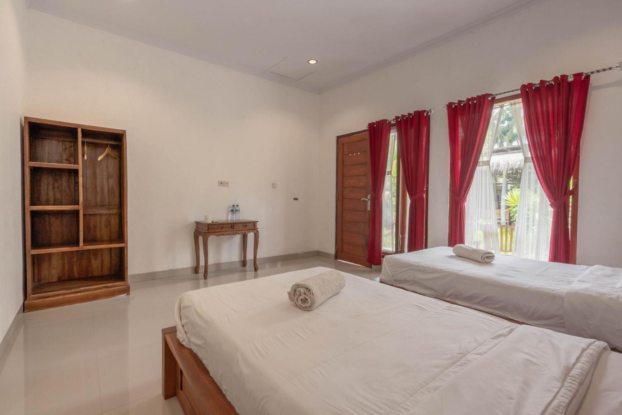Omah Nusa Villa Redpartner Toyapakeh Εξωτερικό φωτογραφία